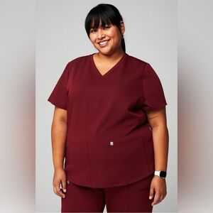Fabletics Burgundy Maroon 2-pocket Scrub Top Short Sleeve V-Neck women’s Size 1X
